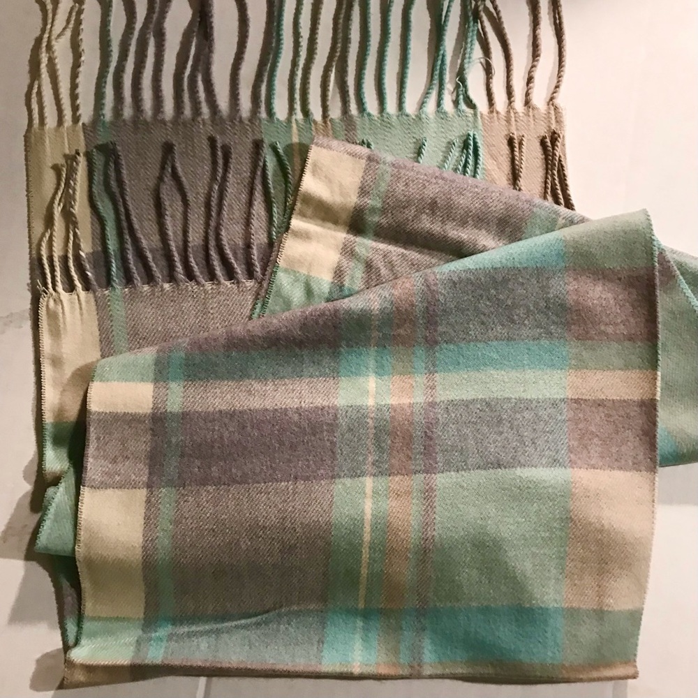 New 100% Cashmere Scarf Aqua Color - Picture 4 of 5